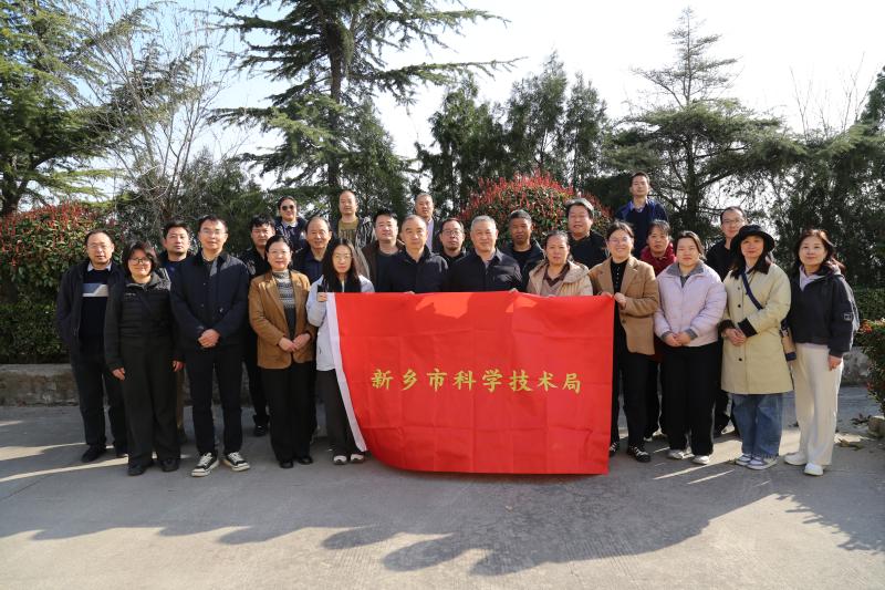 科技赋能添新绿 党旗引领护青山